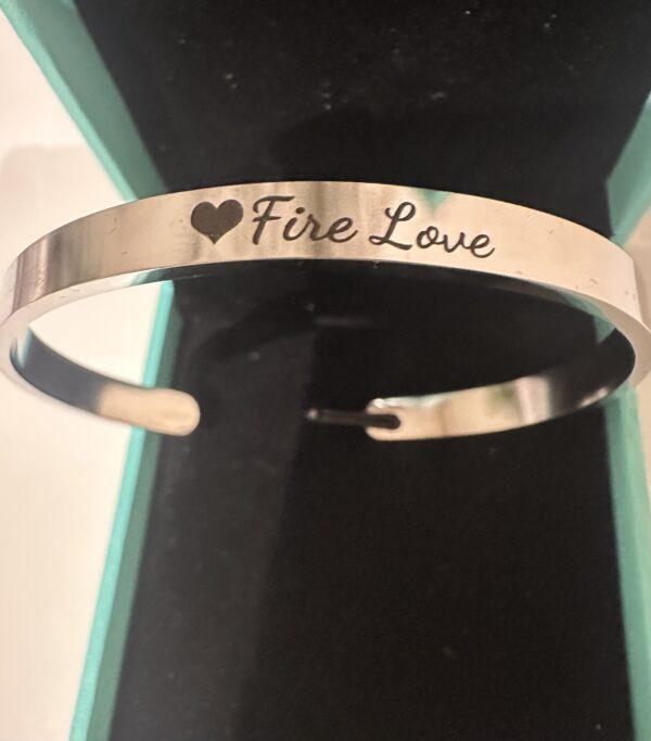 Women’s Silver Fire Love Bracelet<br>(25$ + shipping & handling)